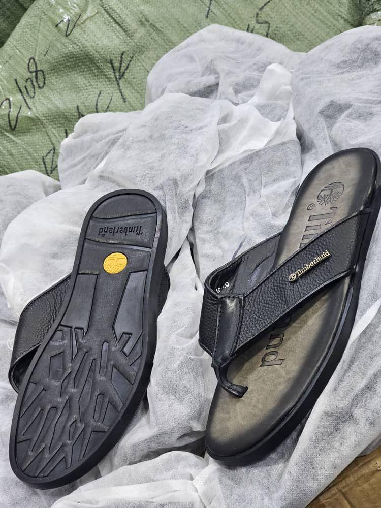 Flat shoes
