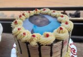 Birthdays cakes cream surprises gifts money bouquet flowers