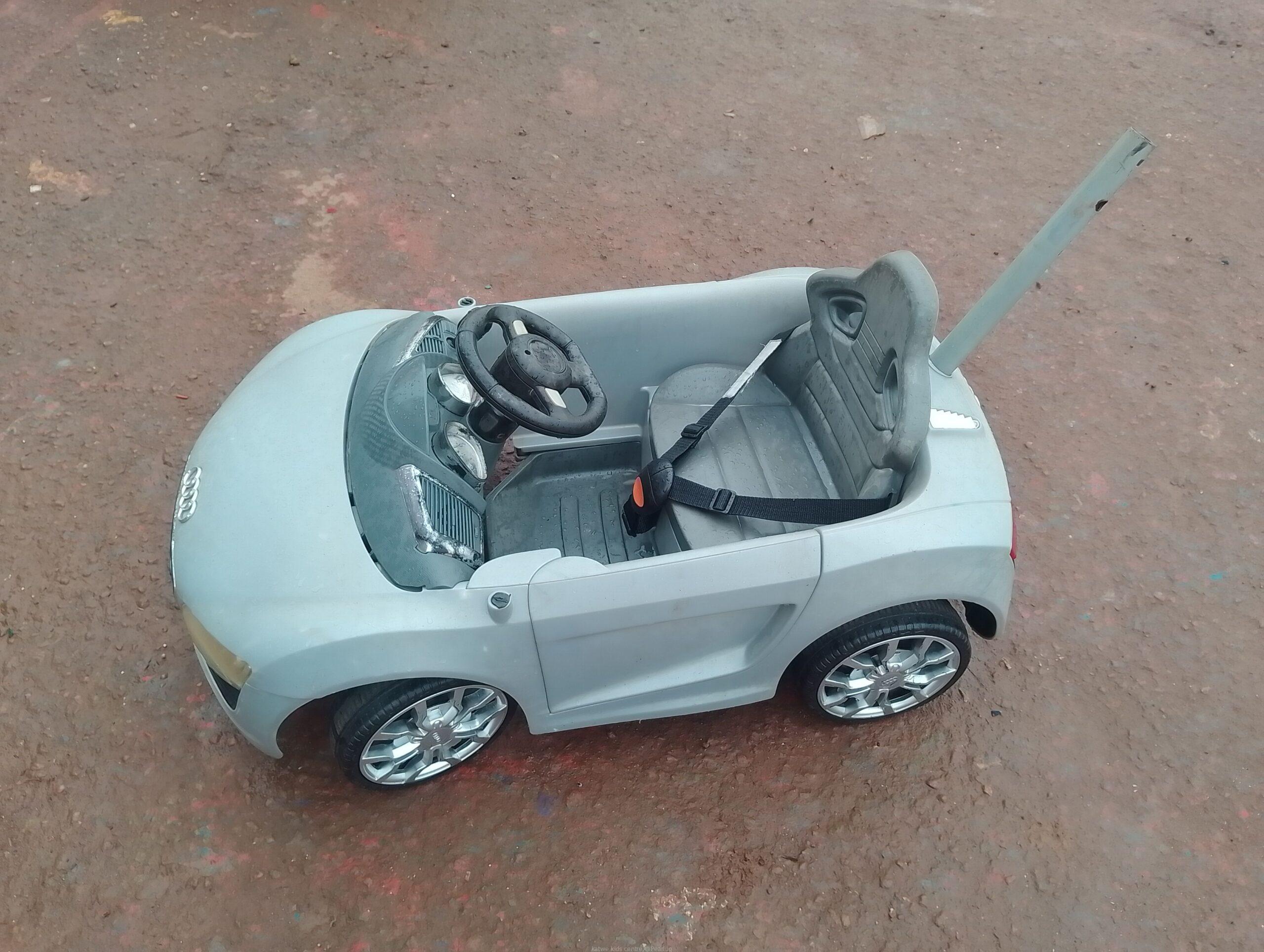 Push London used toy car
