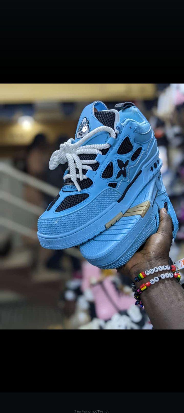 Fashion shoes