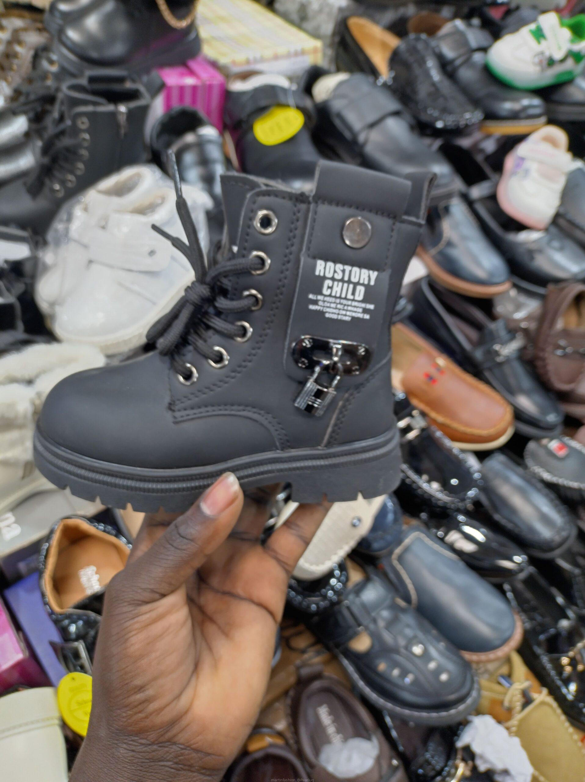 Girls boots