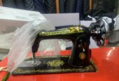 SINGER SEWING MACHINE