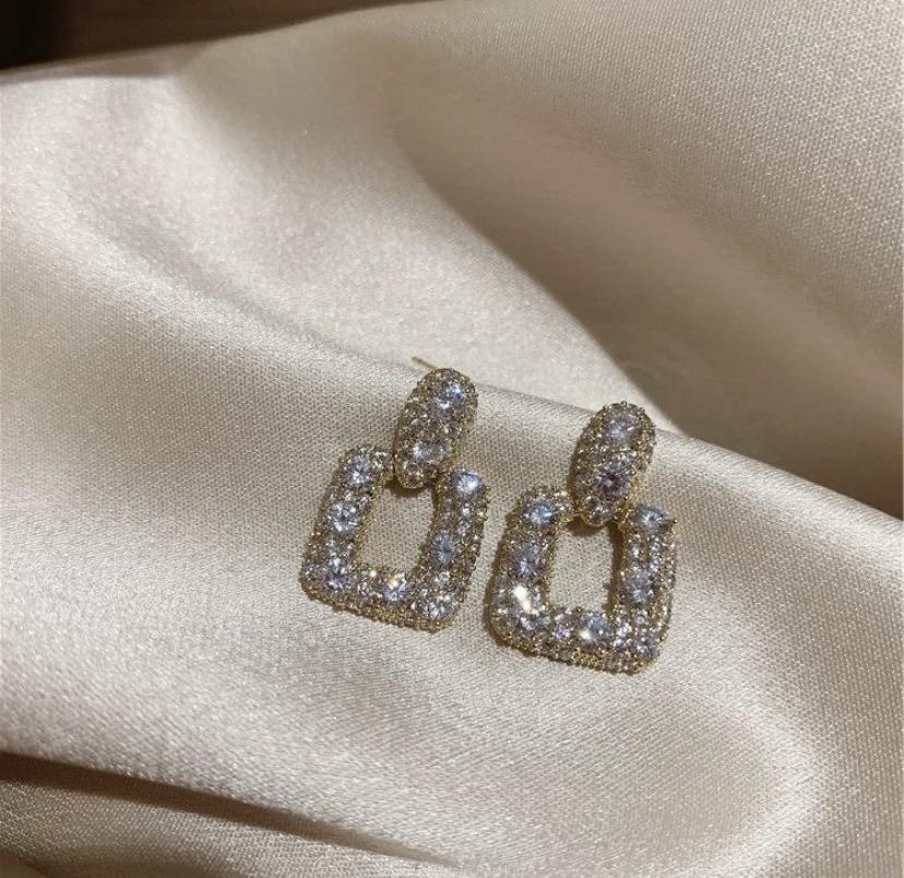 Diamond rings