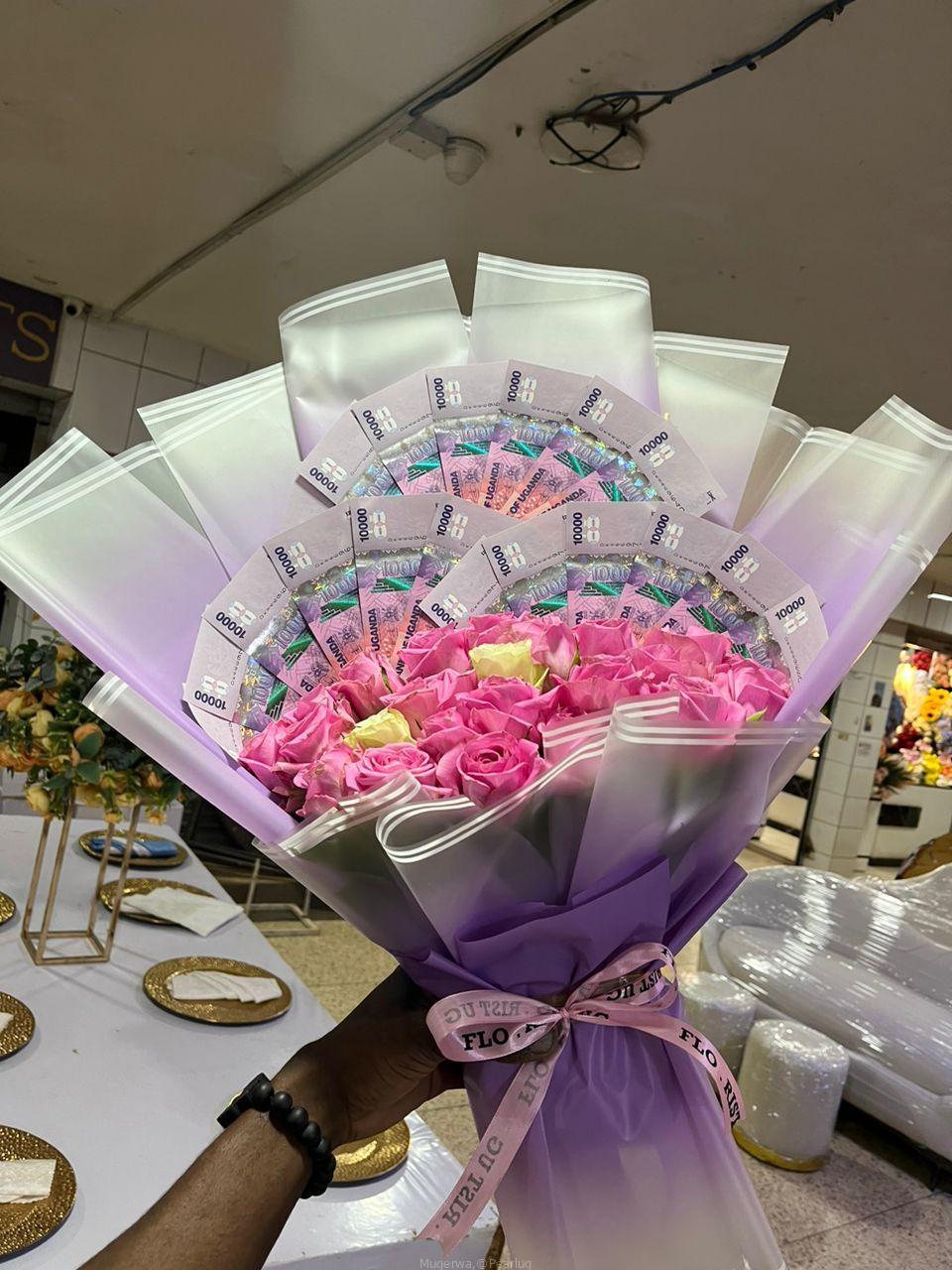 Supper surprises gifts birthdays balloons🎈 flowers roses