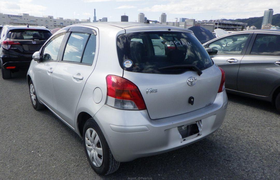 TOYOTA VITZ