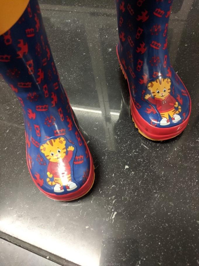 Kid’s shoes