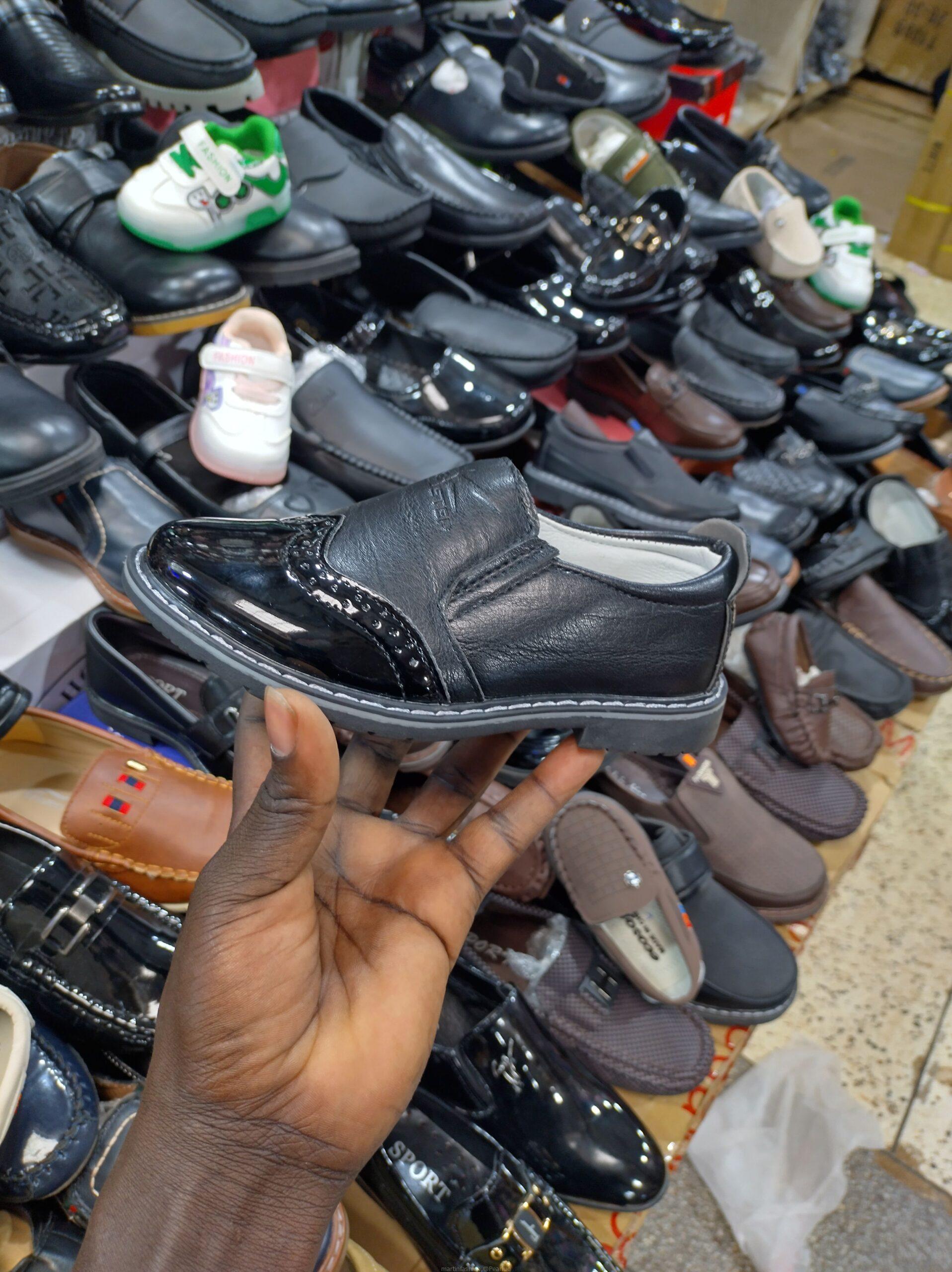 Boys shoes