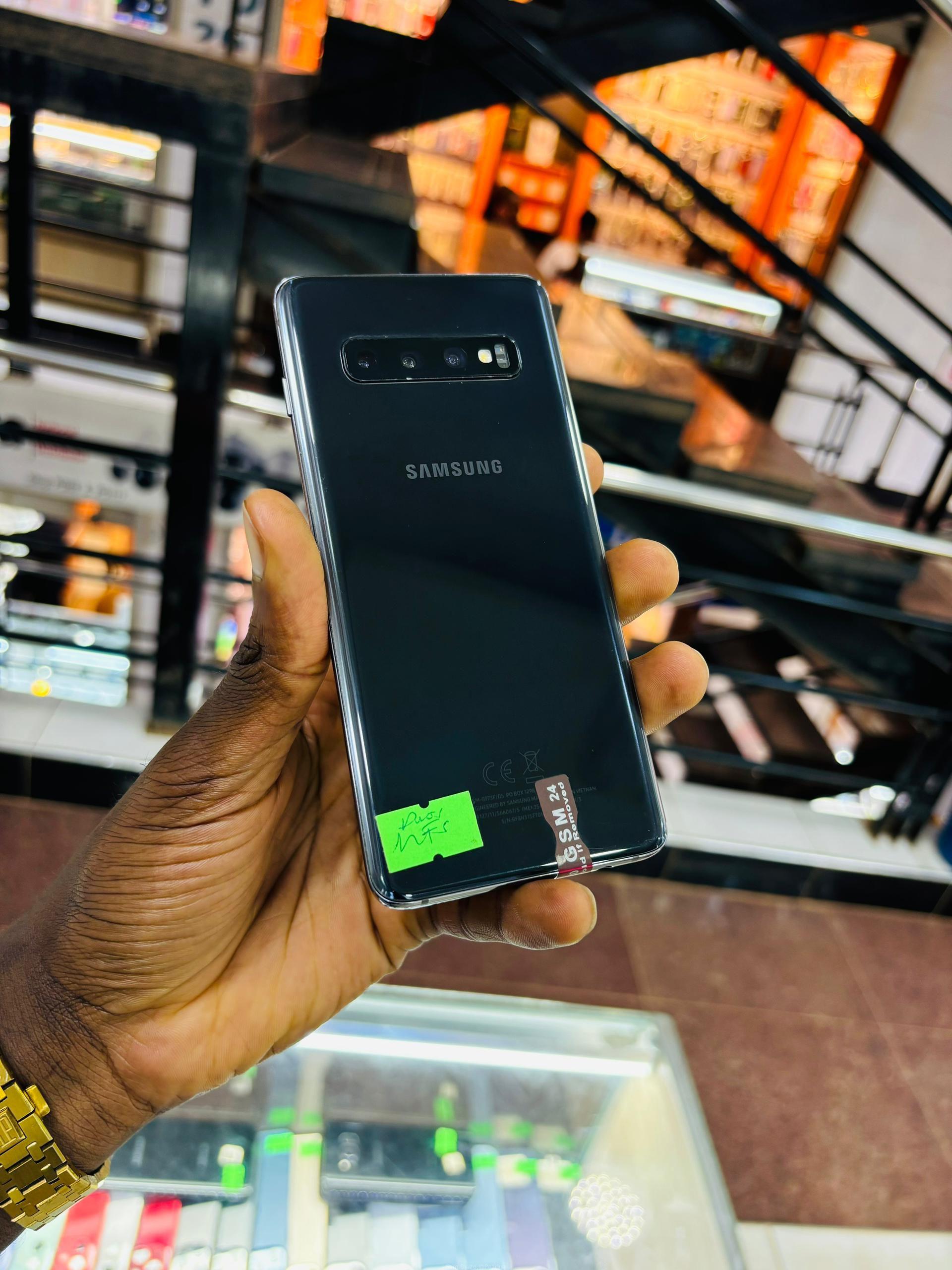 S10 plus