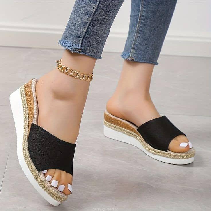 Ladies shoes