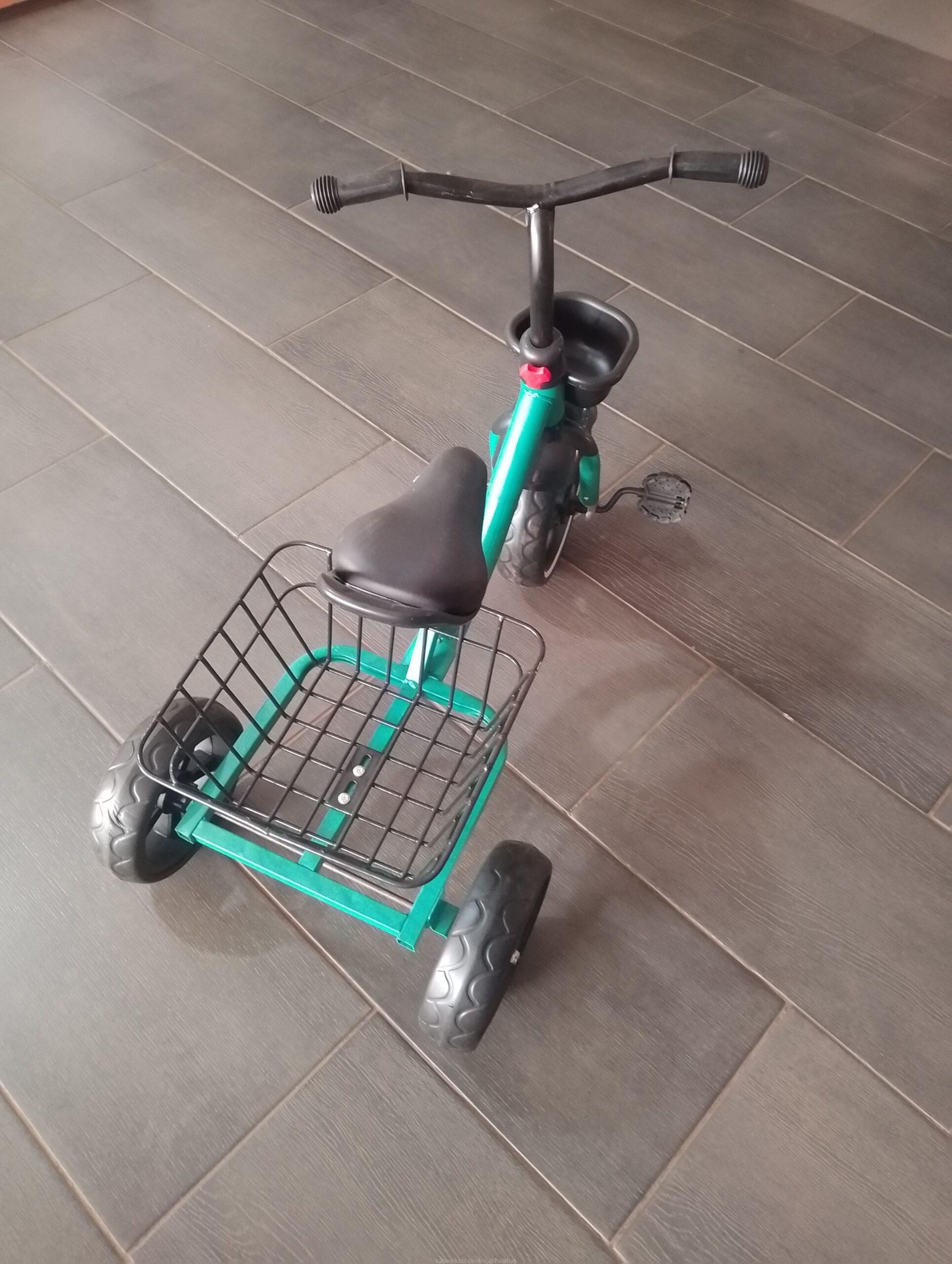 Basket tricycle