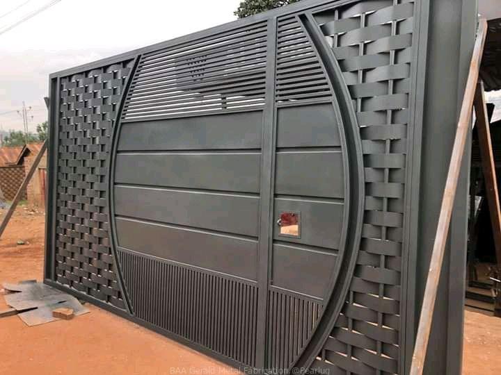 Sliding Gate