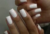 Press on nails