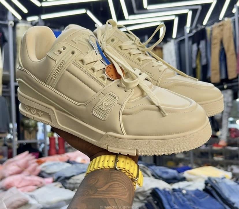 Louis vuiton shoe