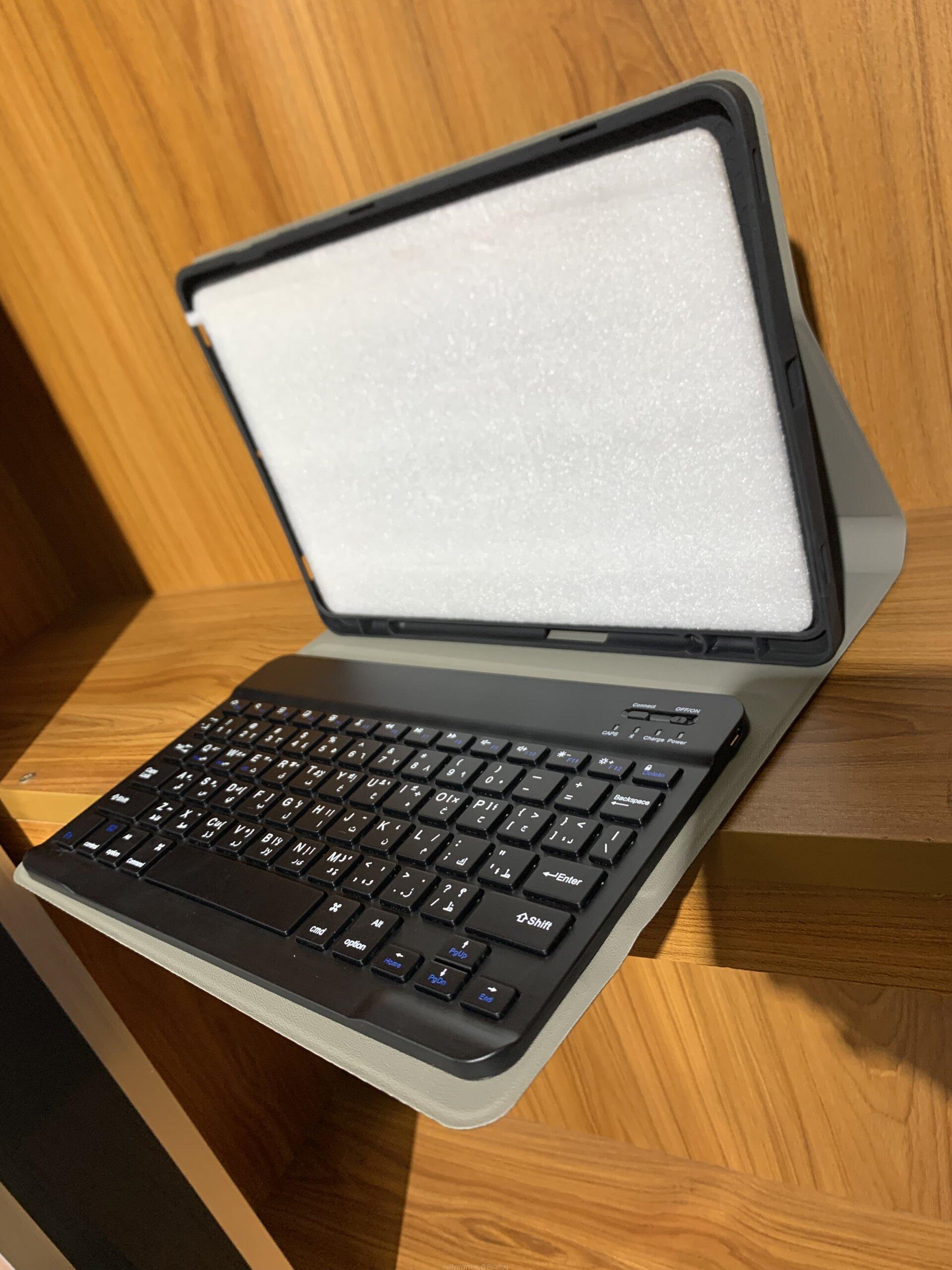 Smart keyboards for tablets
