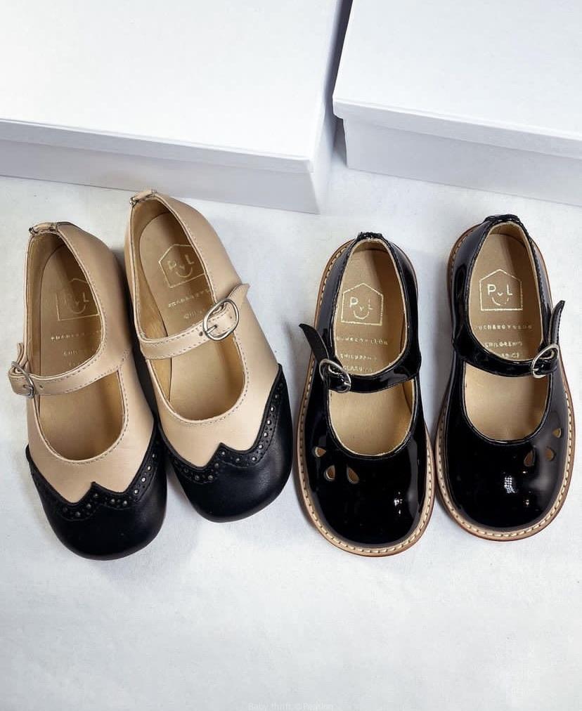 Babys’ shoes