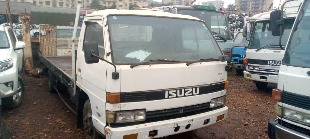 Isuzu Carrier Truck