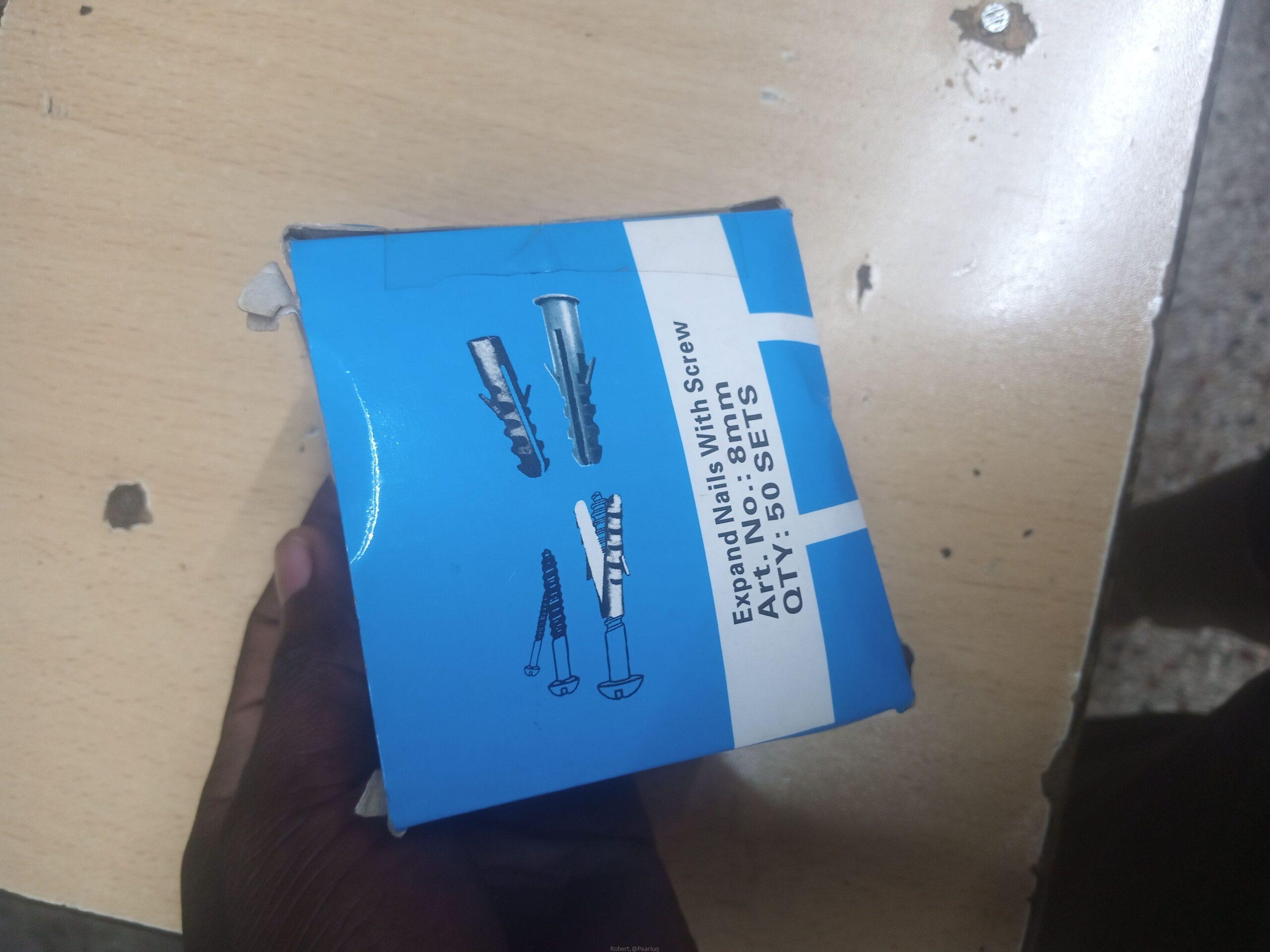 Plug screws