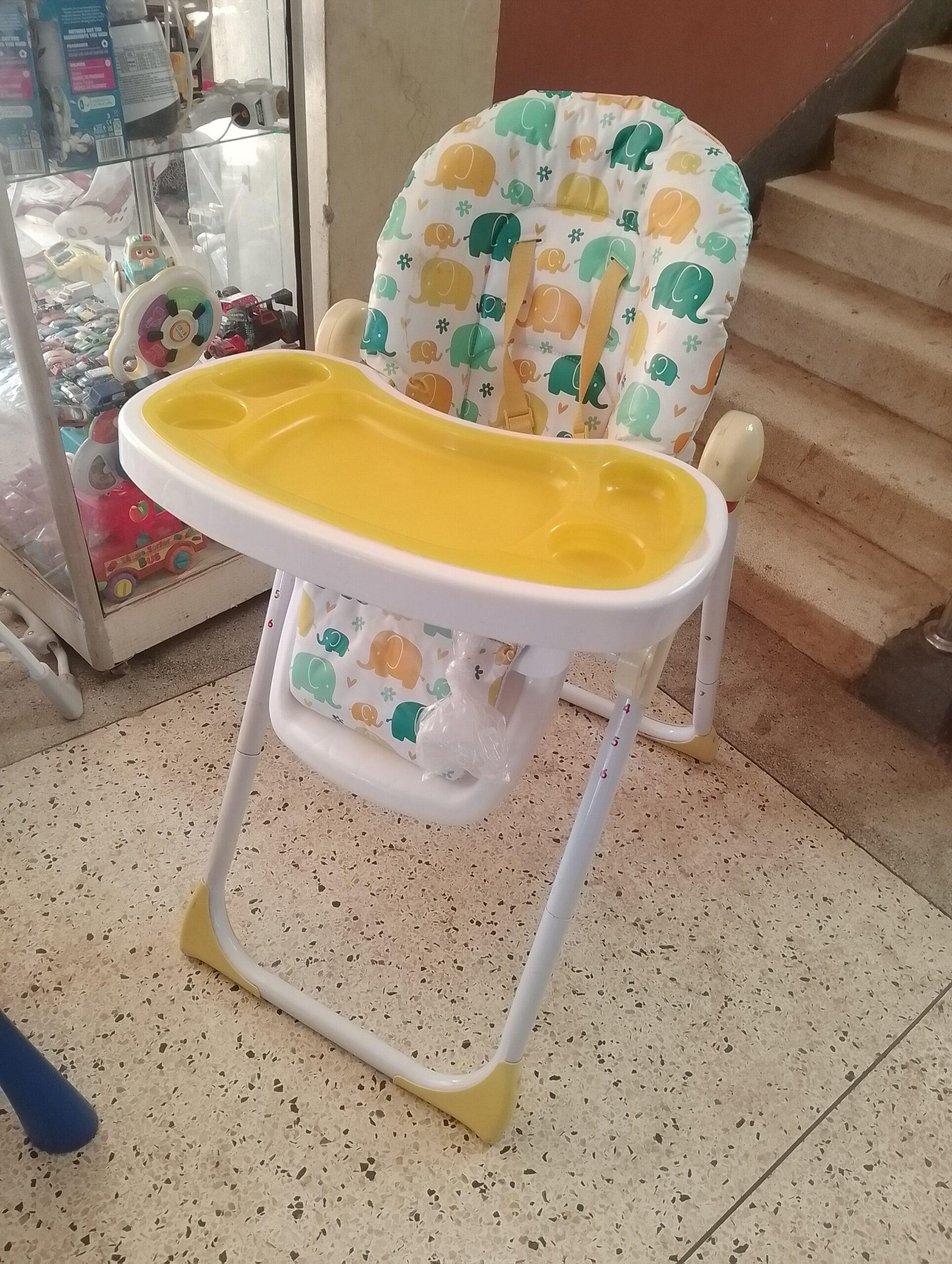 London feeding chair