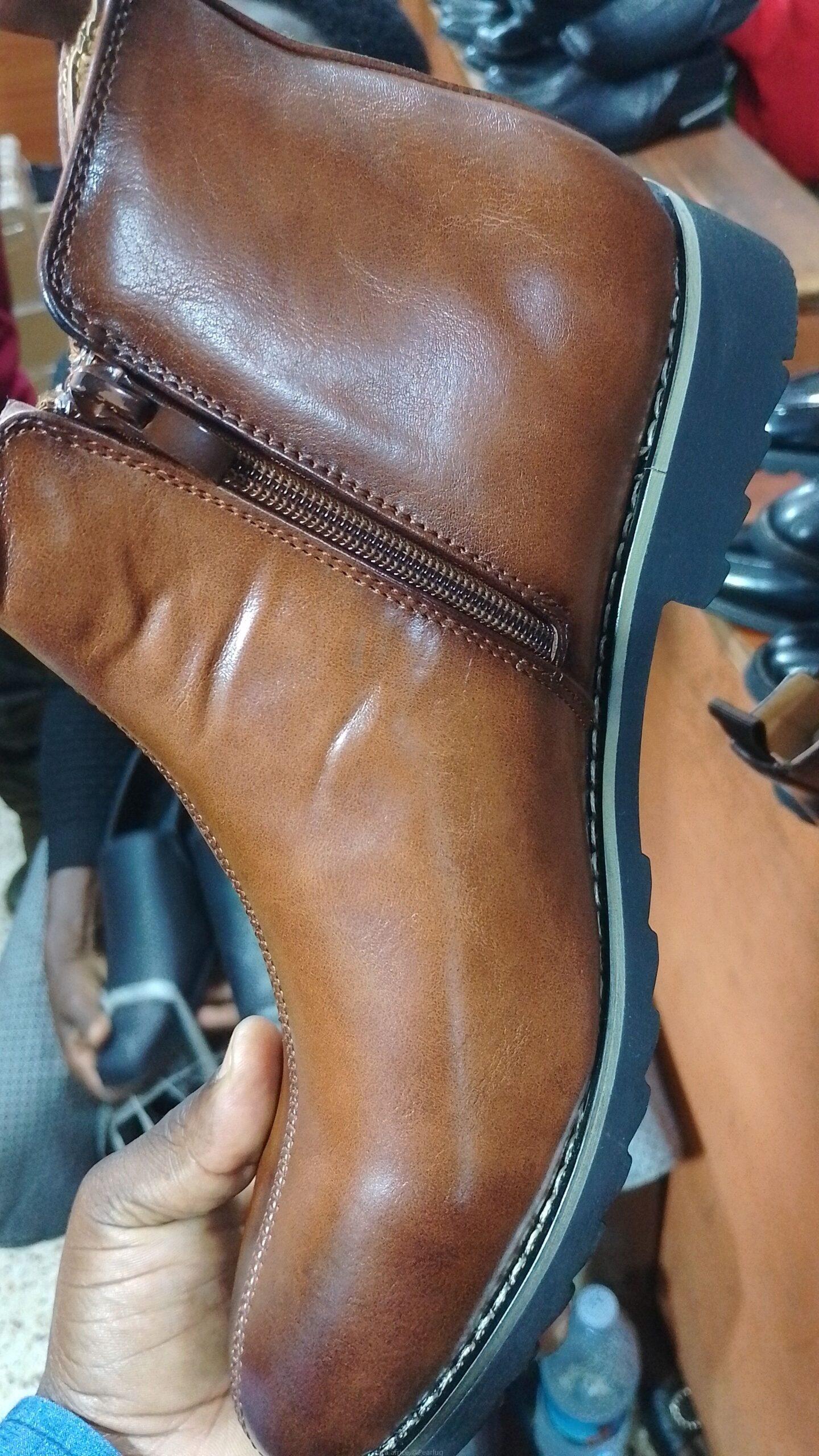 Men jangle shoes