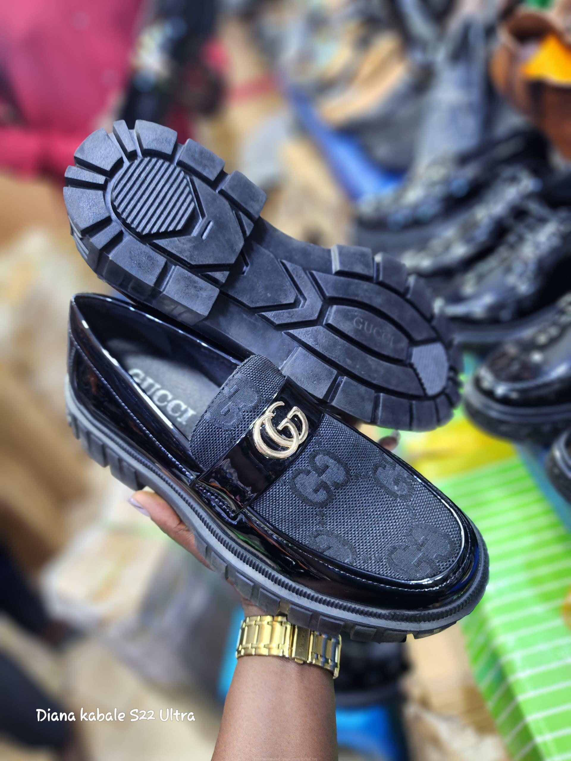 Original shiny shoe