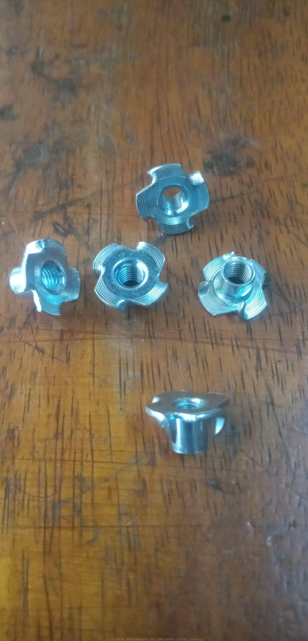 Tee nut / mental nut