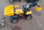 Bonnet toy car