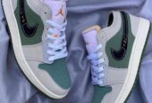 Casual shoes
