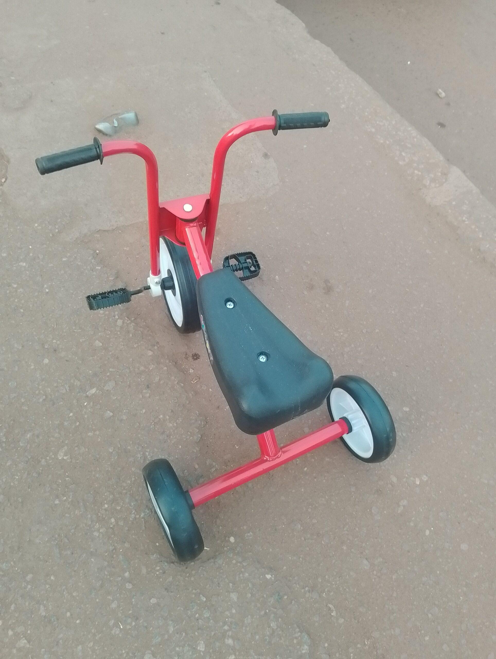 Portable kids tricycle