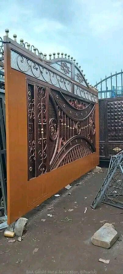 Sliding Gate