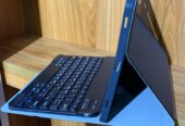 Smart keyboards for tablets