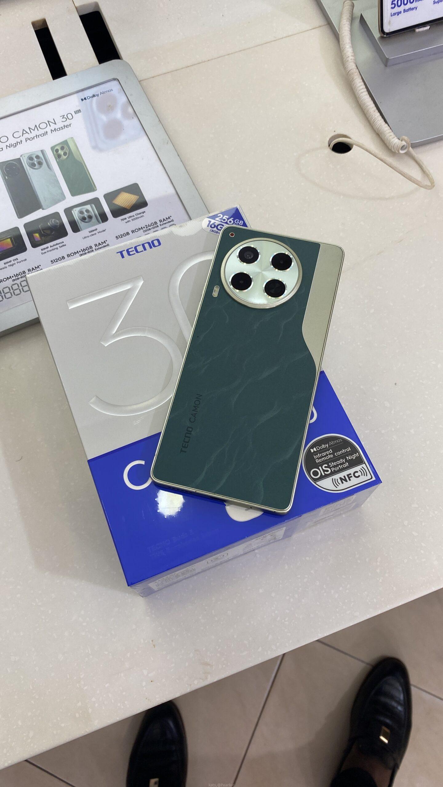 Camon 30