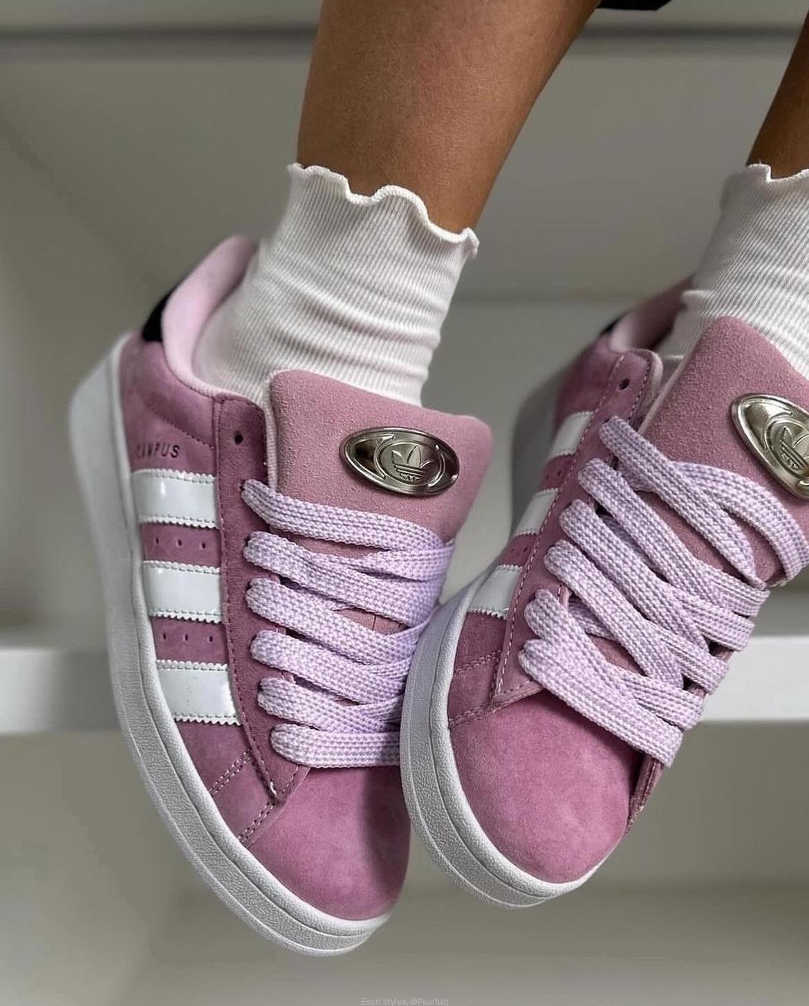 Ladies sneakers