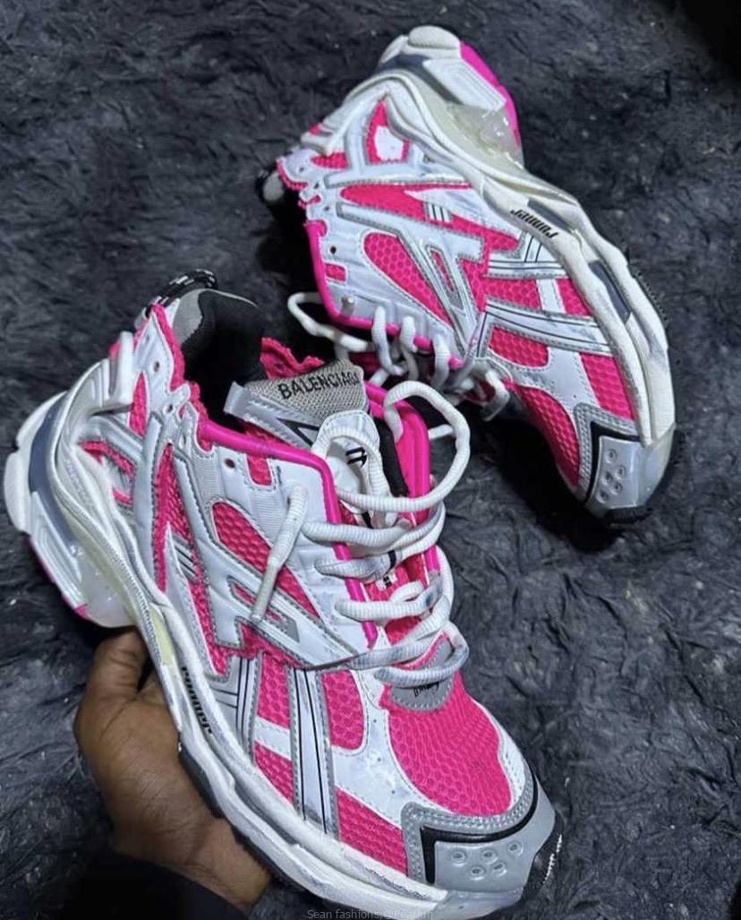 Sneaker