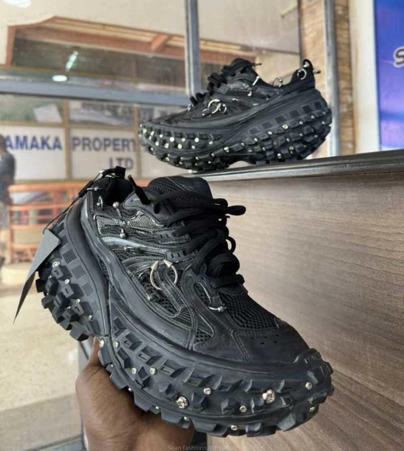 Sneaker