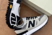 Casual shoes