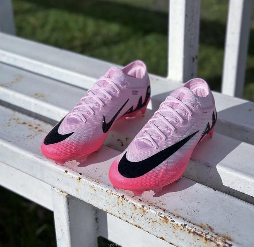 Football shoes