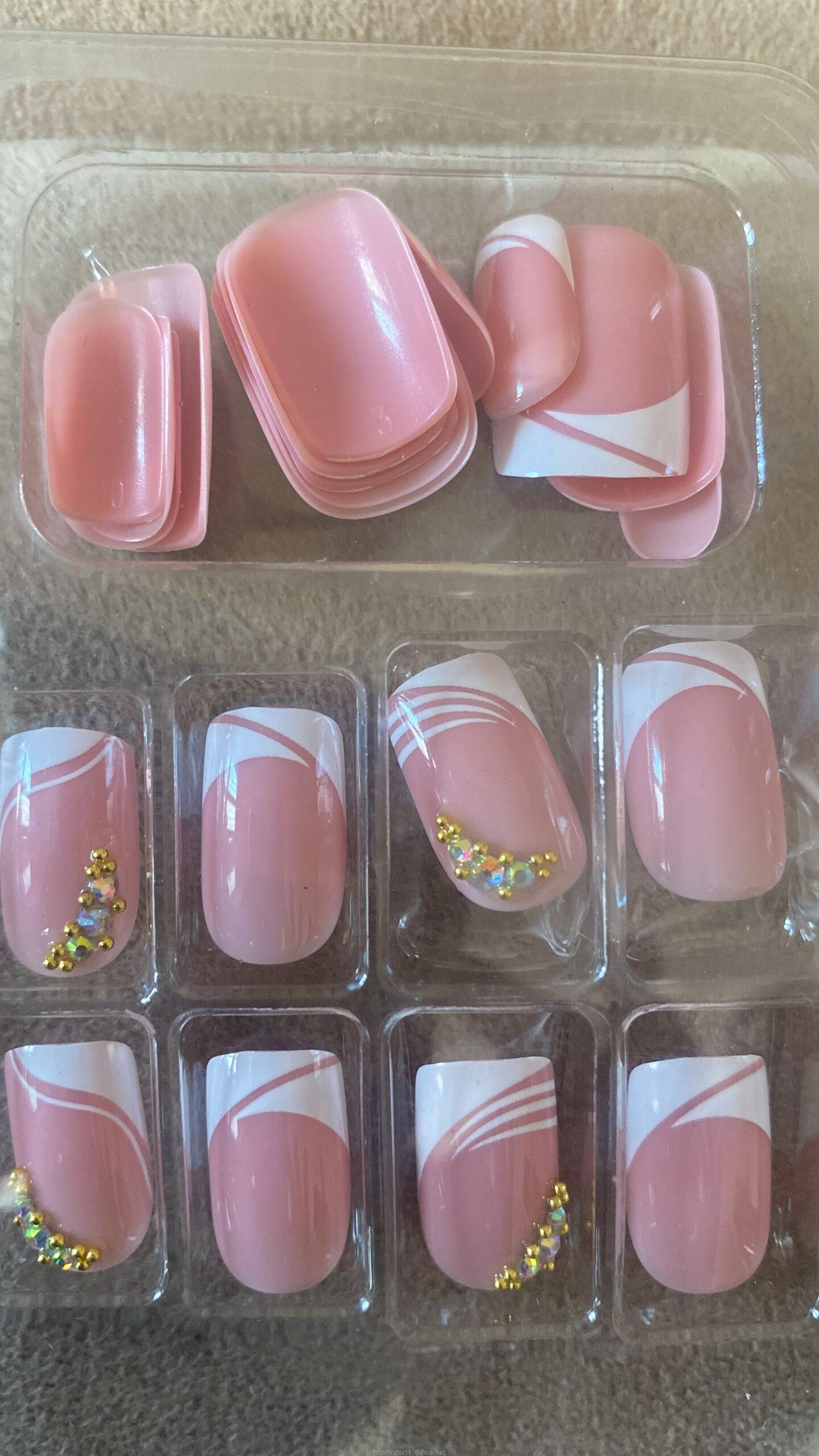 Press on nails