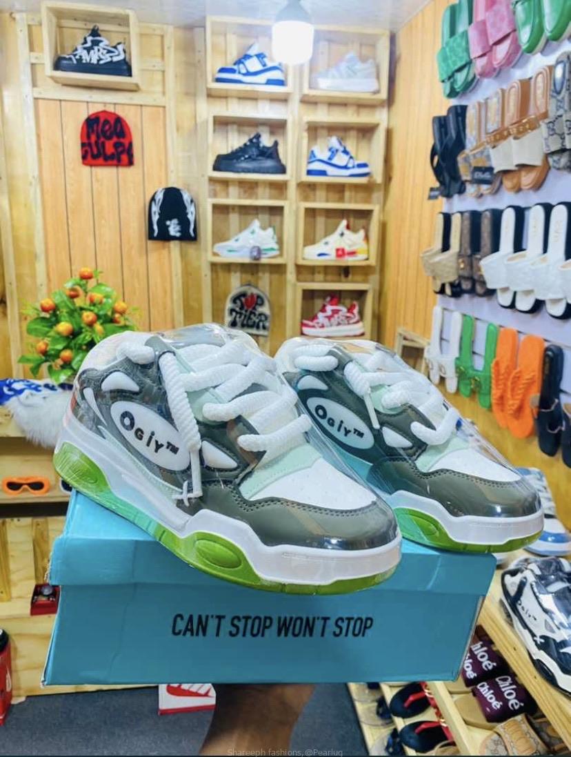Best simple sneakers
