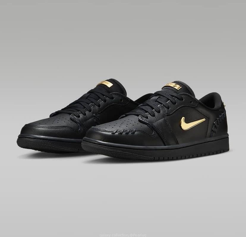 Casual shoes