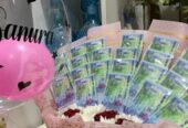 Floral gift hampers and bouquet