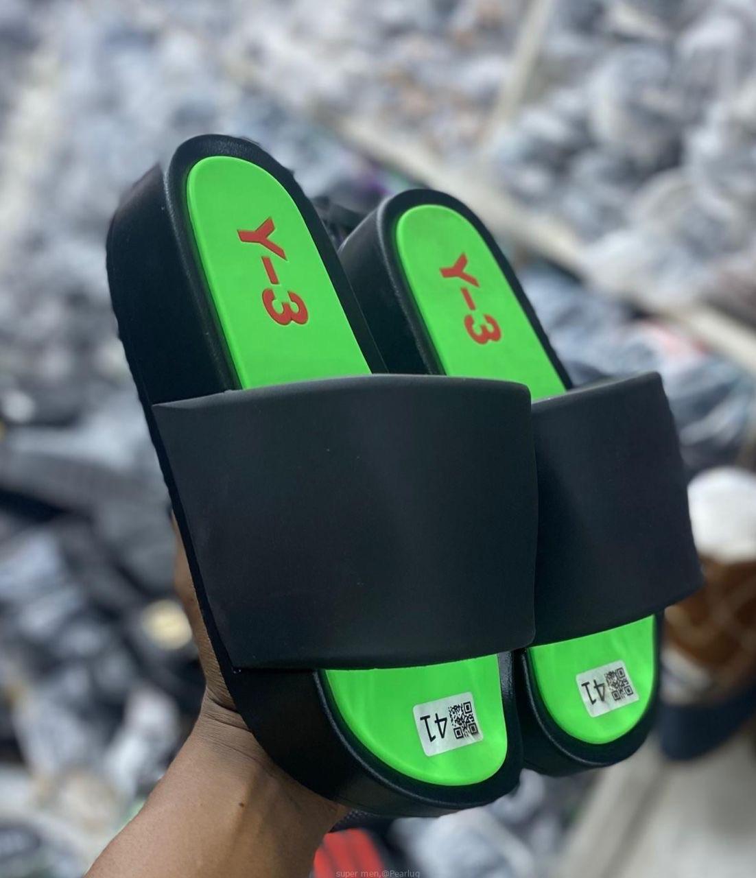 Y-3 men brand new sandles