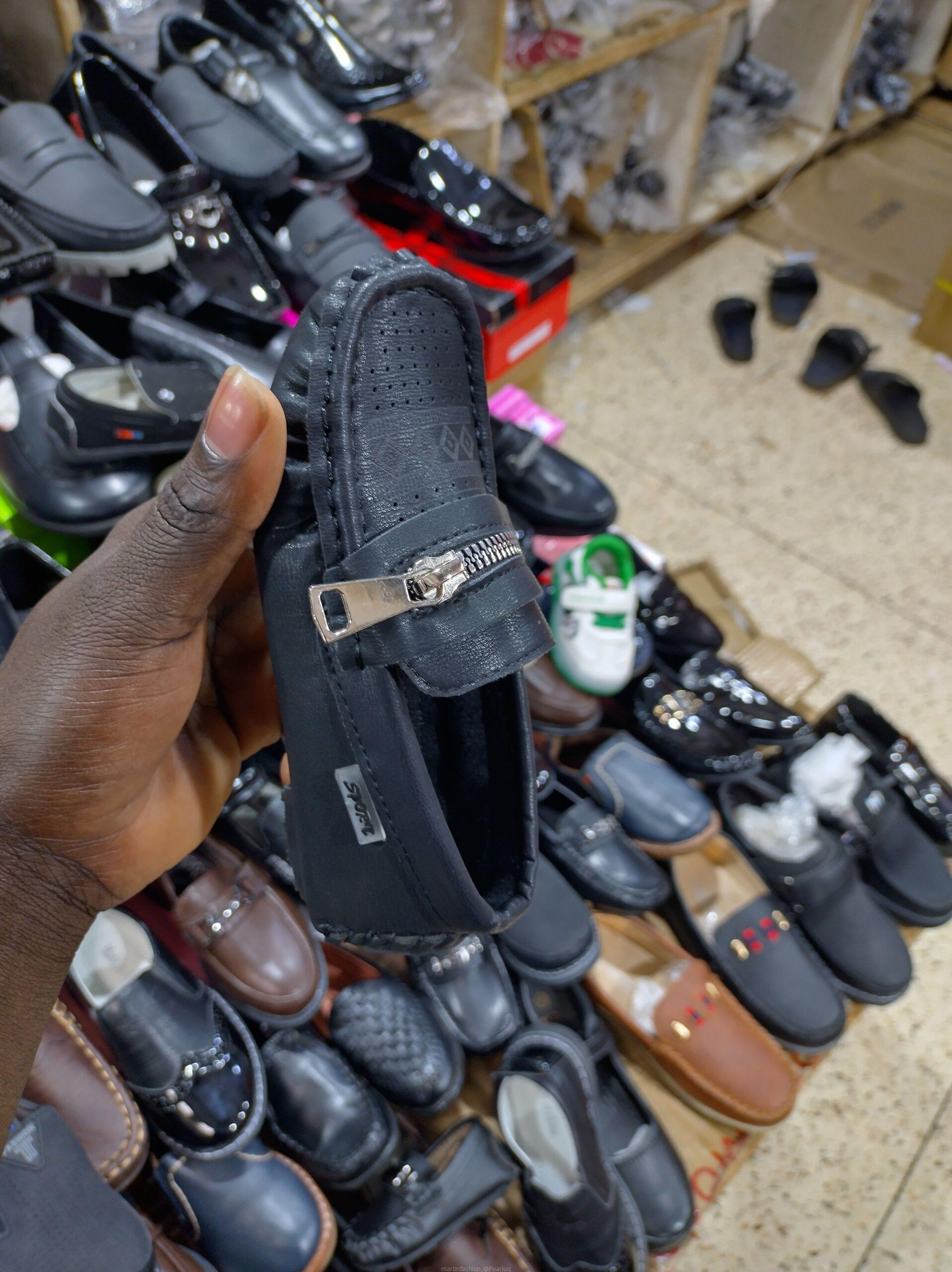 Boys shoes