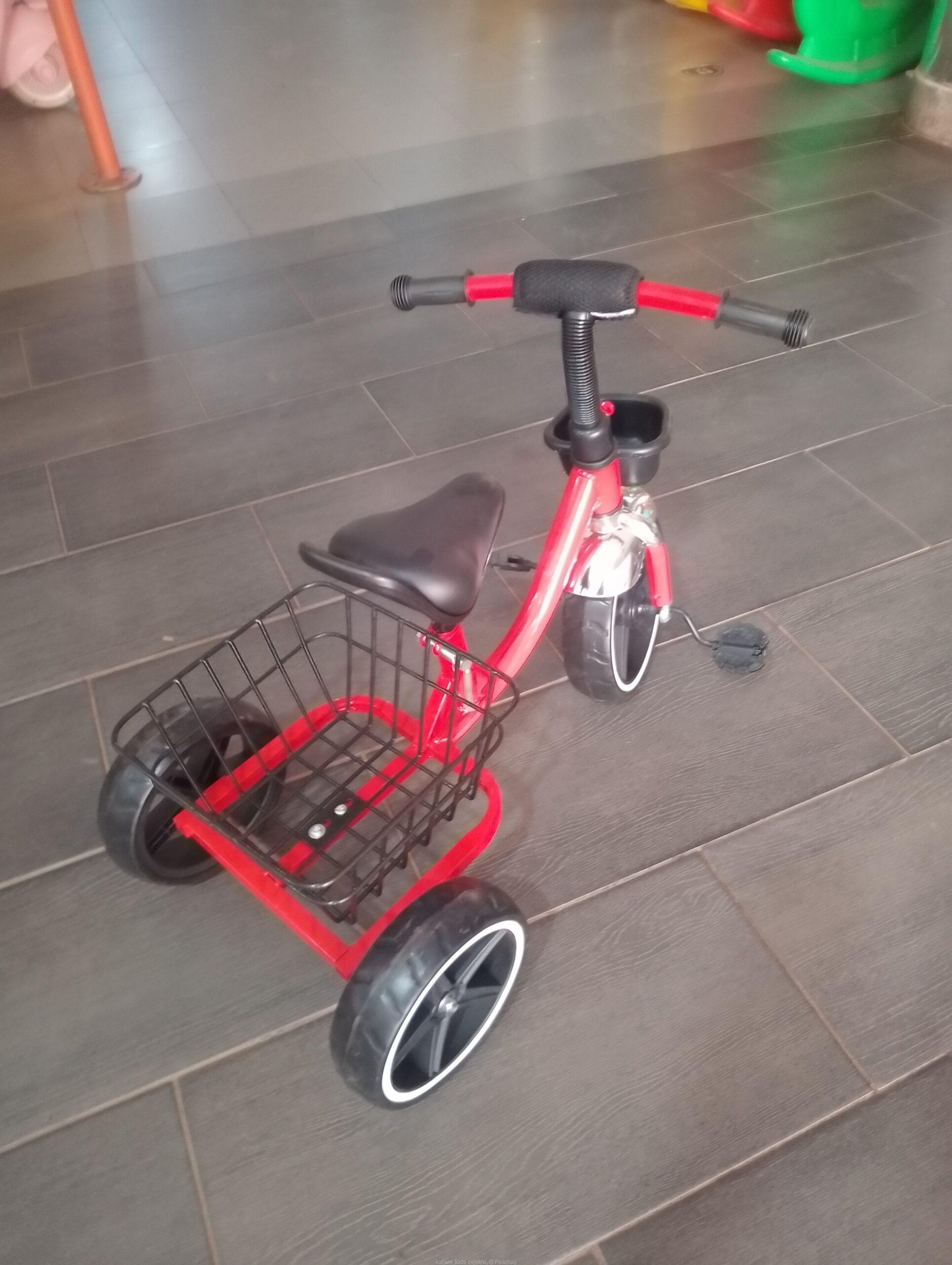 Basket tricycle