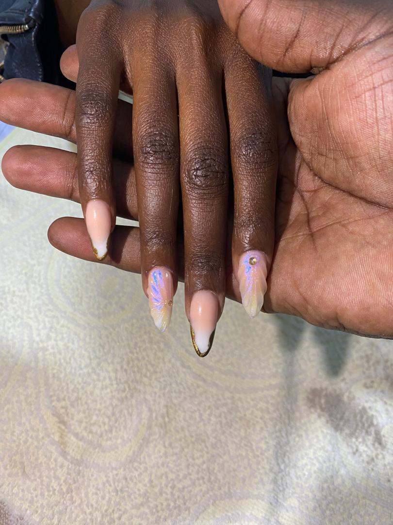 Elite nails -ug