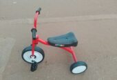 Portable kids tricycle