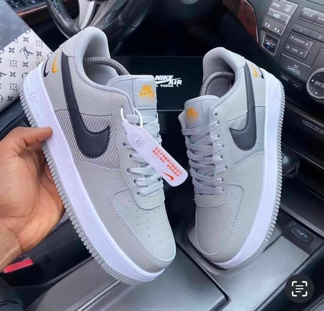 Men’s shoes