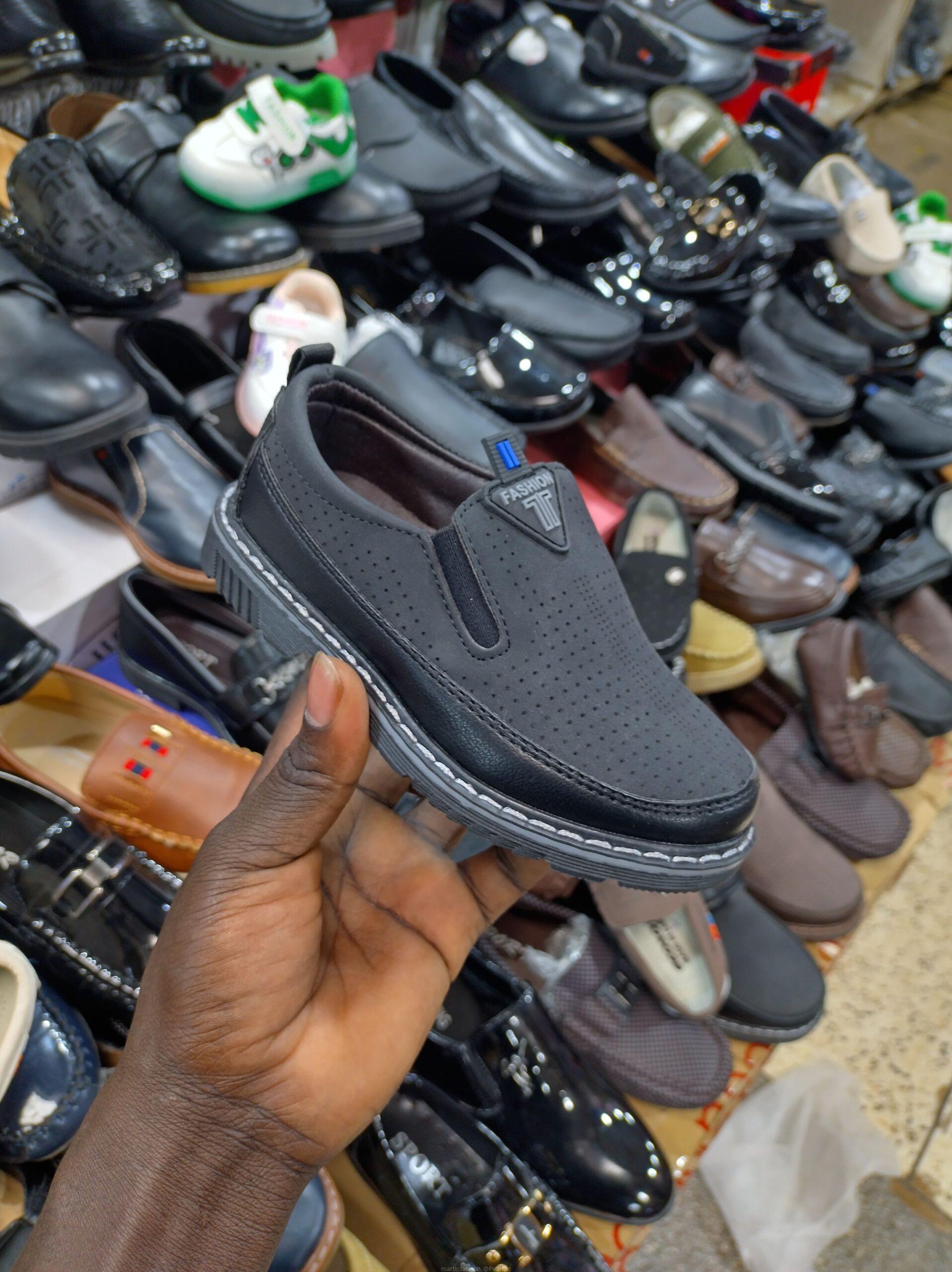 Boys shoes