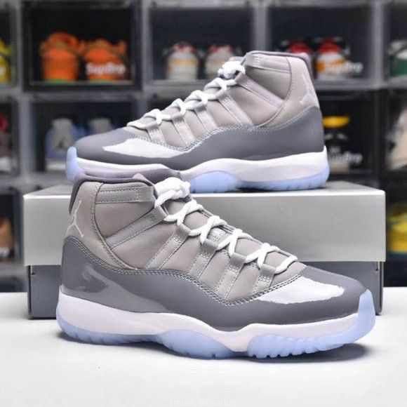 Casual shoes
