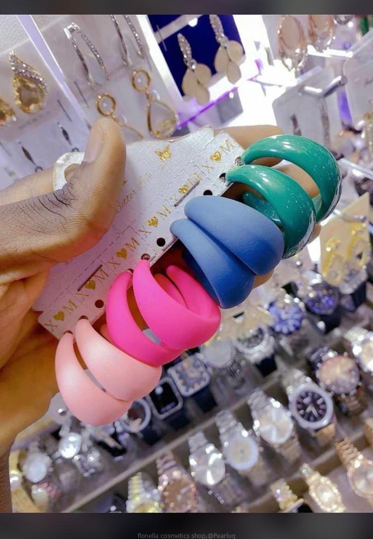 Jewelries