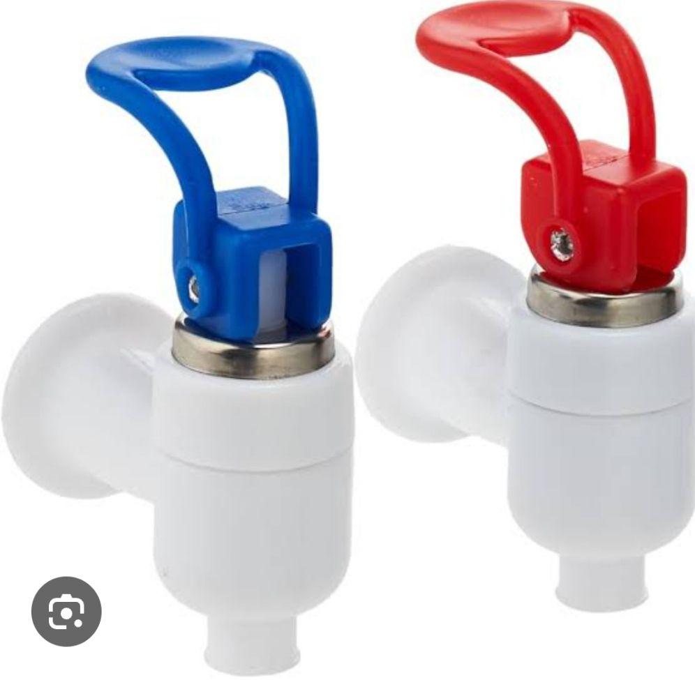 Water dispenser taps